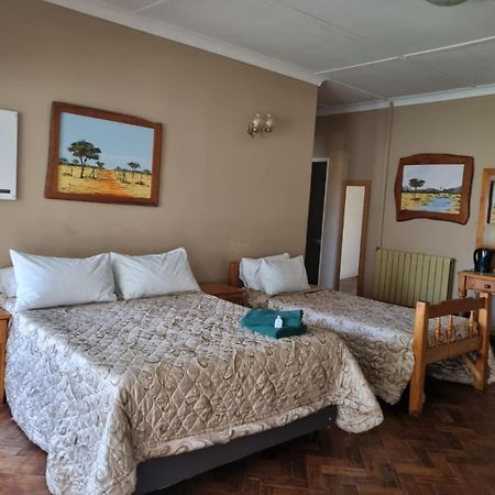 Emerald Guesthouse Kempton Park Exterior photo