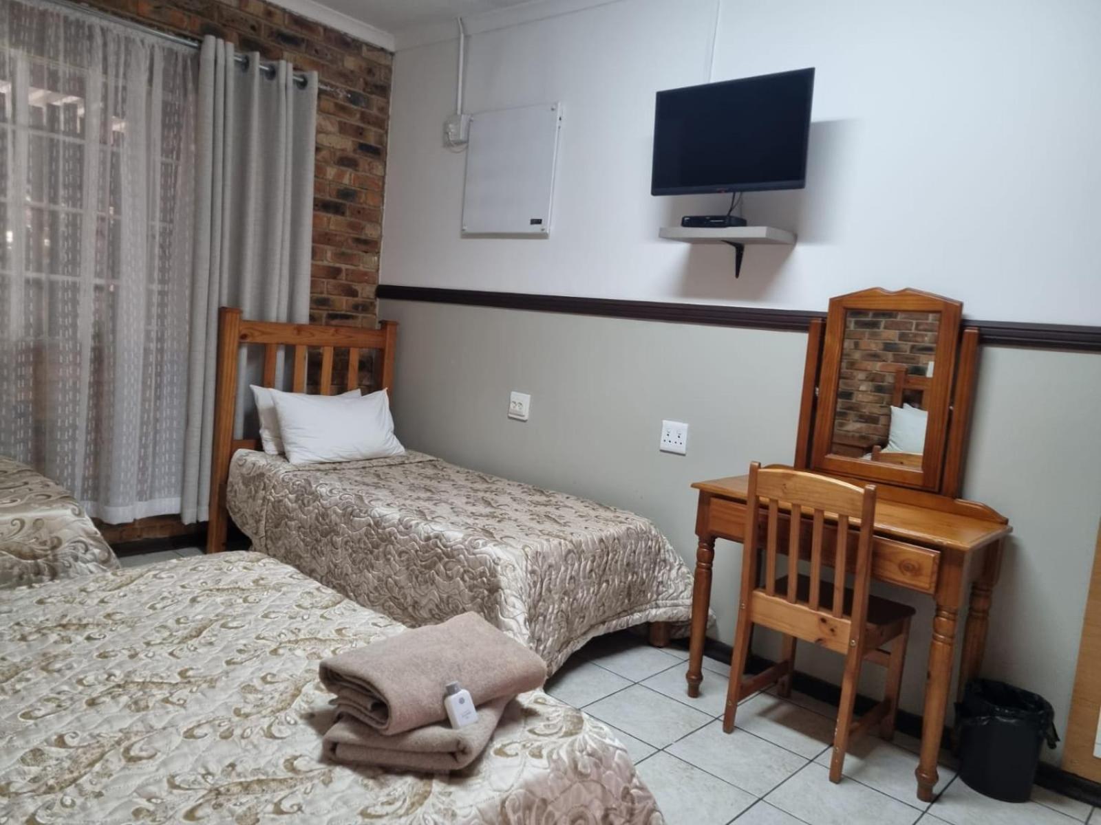 Emerald Guesthouse Kempton Park Exterior photo