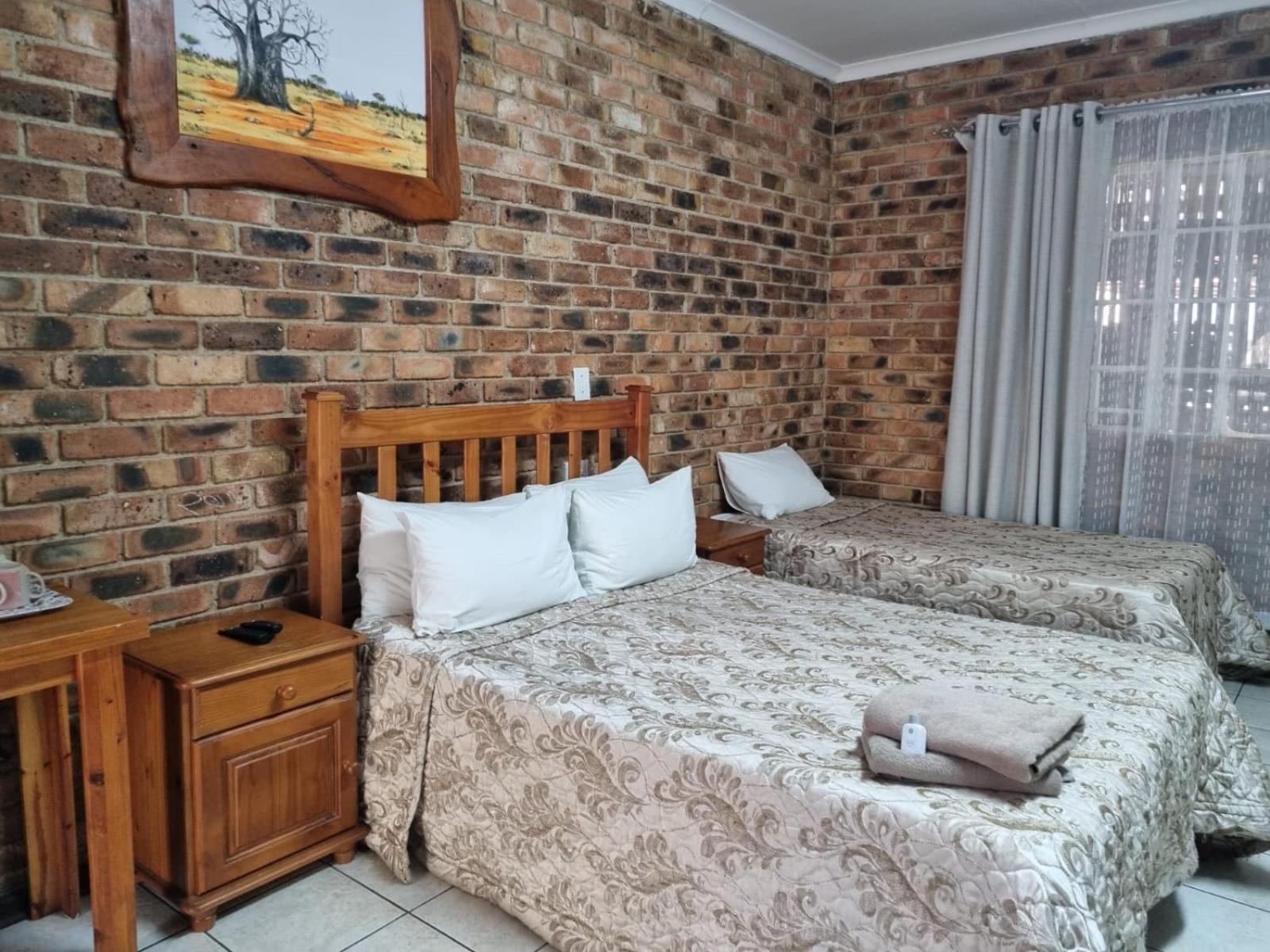 Emerald Guesthouse Kempton Park Exterior photo