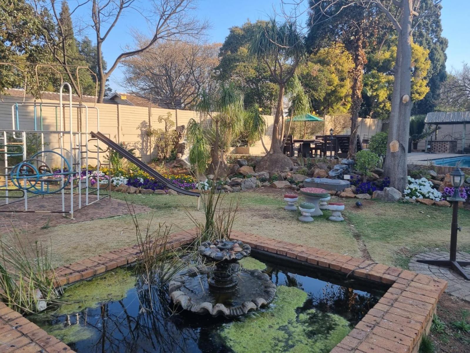 Emerald Guesthouse Kempton Park Exterior photo