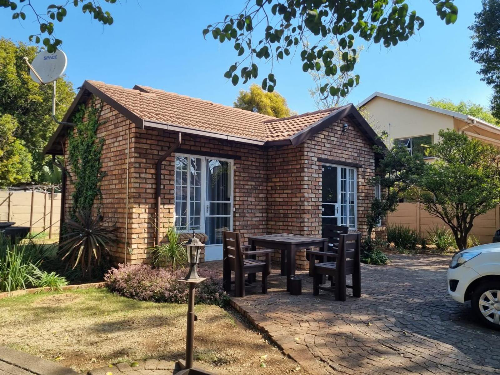 Emerald Guesthouse Kempton Park Exterior photo
