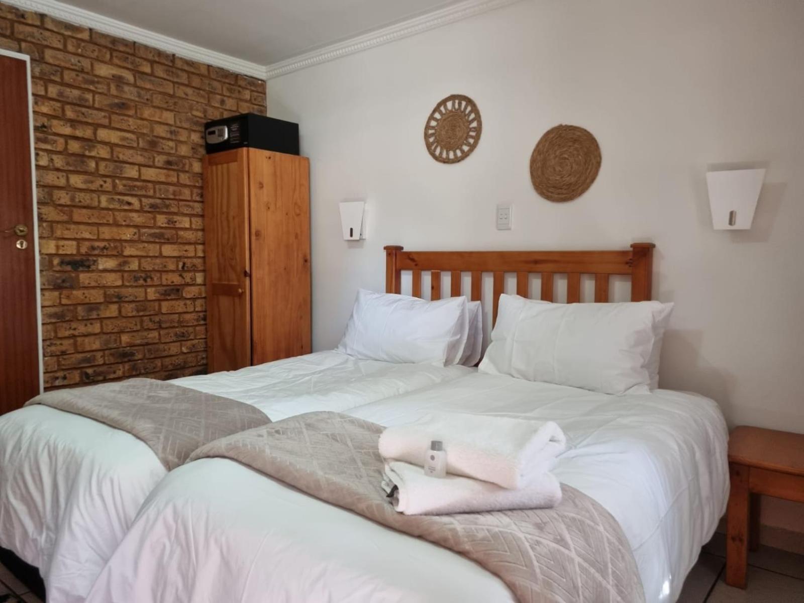 Emerald Guesthouse Kempton Park Exterior photo