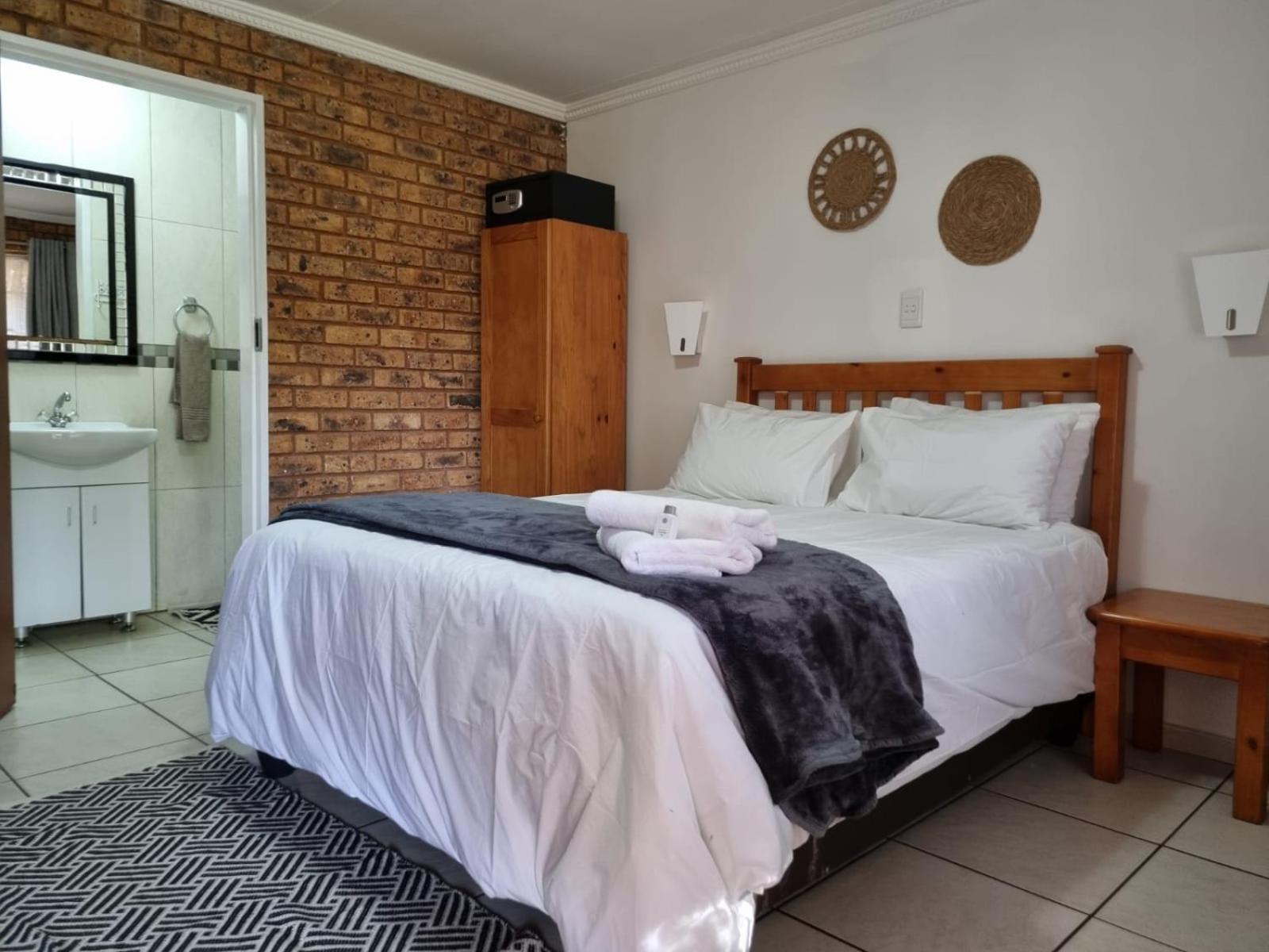 Emerald Guesthouse Kempton Park Exterior photo