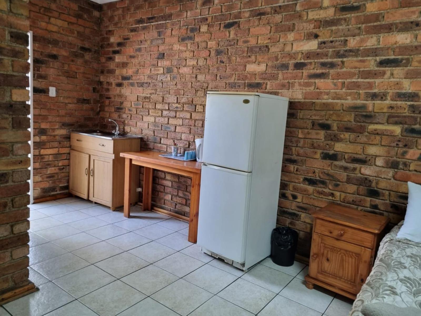 Emerald Guesthouse Kempton Park Exterior photo